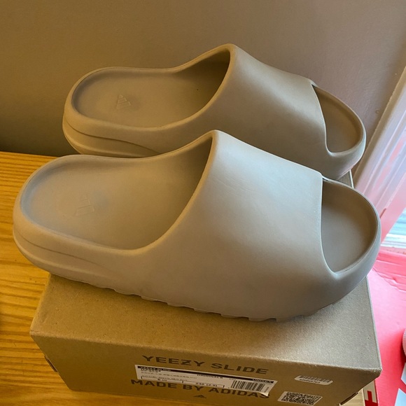 Yeezy slides “pure” unisex - Picture 4 of 5